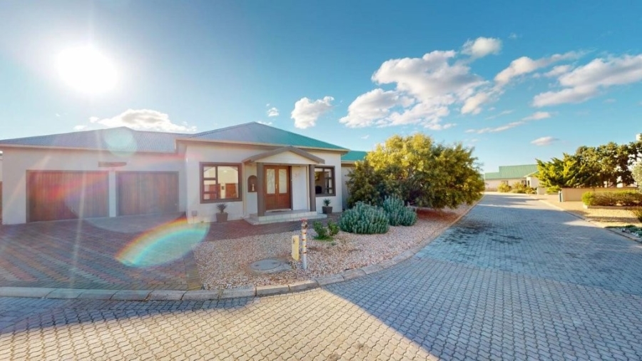 3 Bedroom Property for Sale in Stilbaai Wes Western Cape